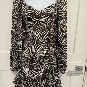 Wayf Black and Cream Long Sleeve Dress